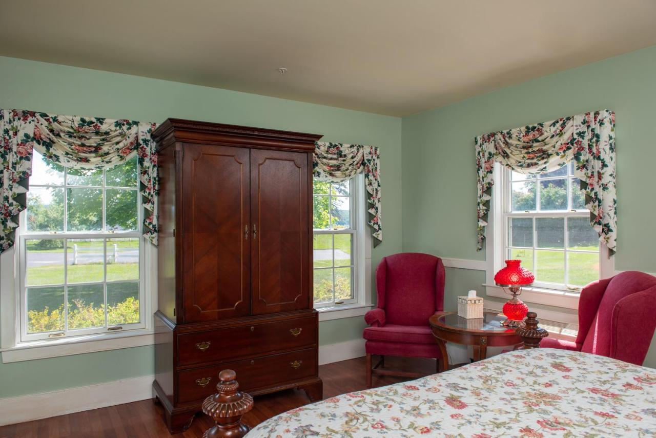 Vergennes Strong House Inn מראה חיצוני תמונה
