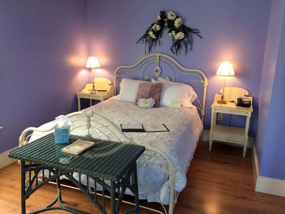 Vergennes Strong House Inn מראה חיצוני תמונה