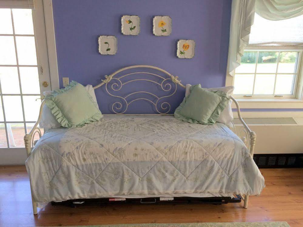Vergennes Strong House Inn מראה חיצוני תמונה