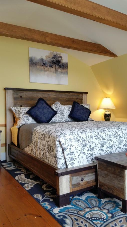 Vergennes Strong House Inn מראה חיצוני תמונה